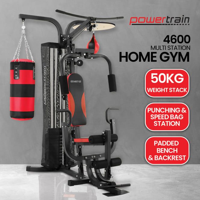 Produktbild på en Powertrain 4600 multigymmaskin mot en grå bakgrund.